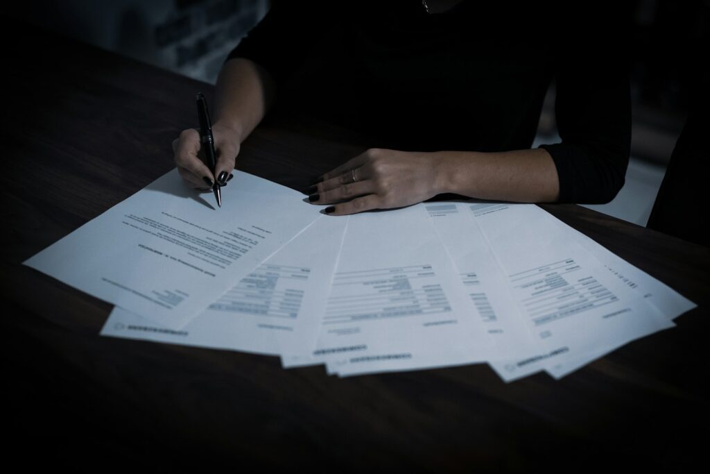 Advogado preparando recurso administrativo de concurso público em Manaus